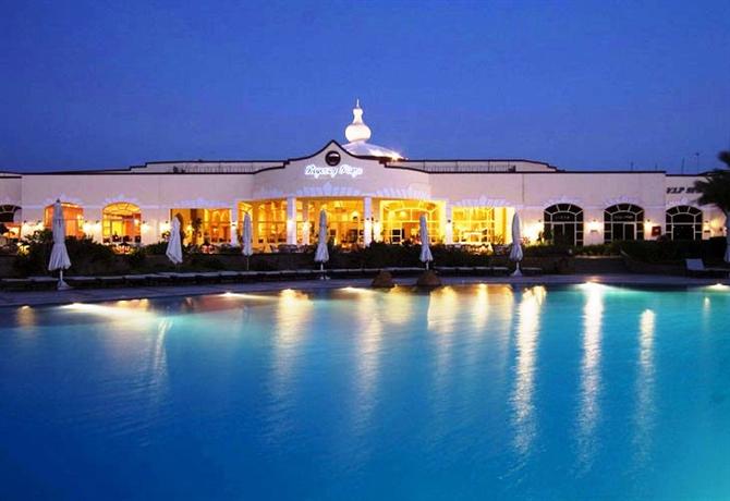 REGENCY PLAZA AQUA PARK & SPA